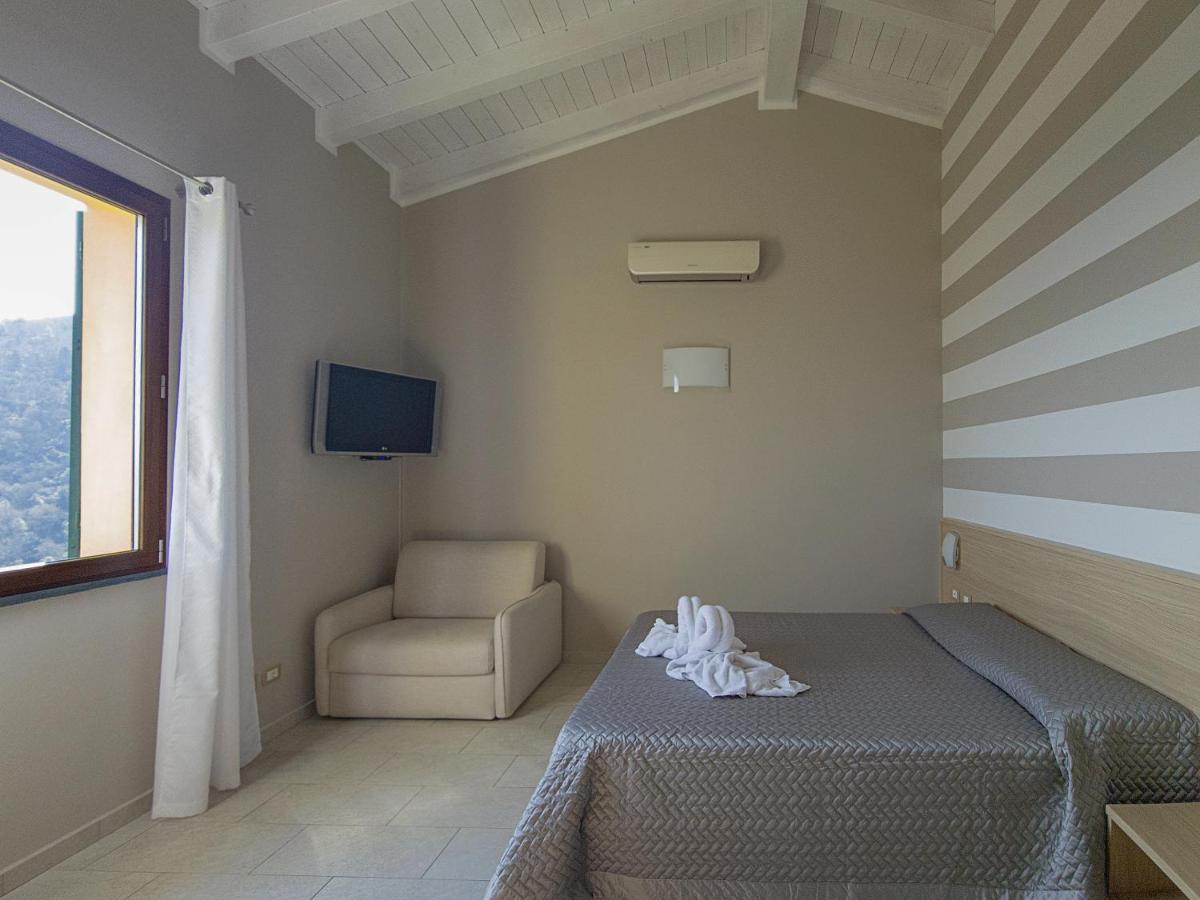 Agriturismo La Pietra 1 E La Pietra 2 Ла-Спеція Екстер'єр фото