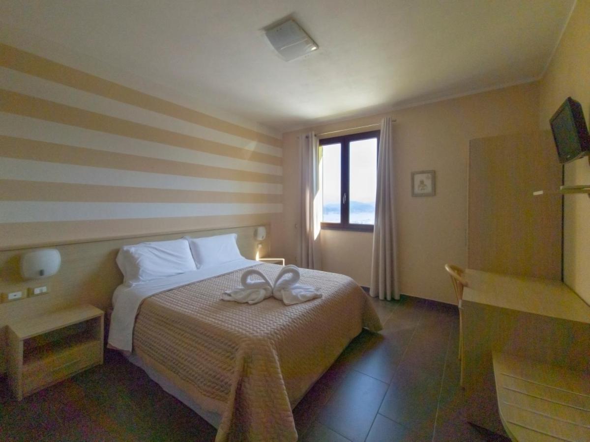 Agriturismo La Pietra 1 E La Pietra 2 Ла-Спеція Екстер'єр фото