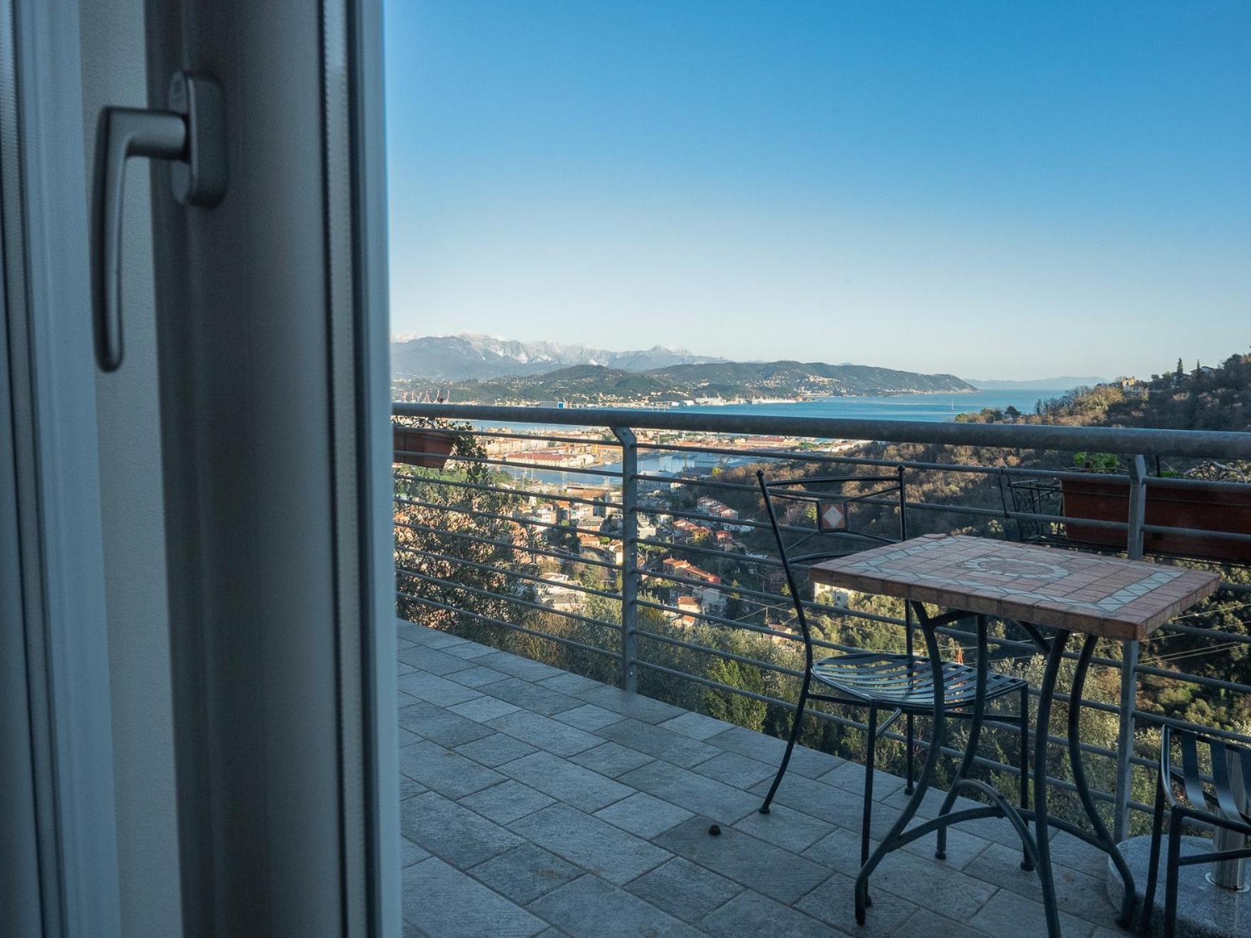 Agriturismo La Pietra 1 E La Pietra 2 Ла-Спеція Екстер'єр фото